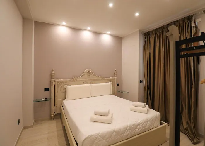 Modern Deluxe Oasis - 10 Min To Center, 2 Suites, Ac & Wi-fi