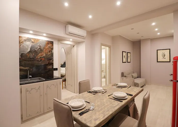 Modern Deluxe Oasis - 10 Min To Center, 2 Suites, Ac & Wi-fi Appartamento