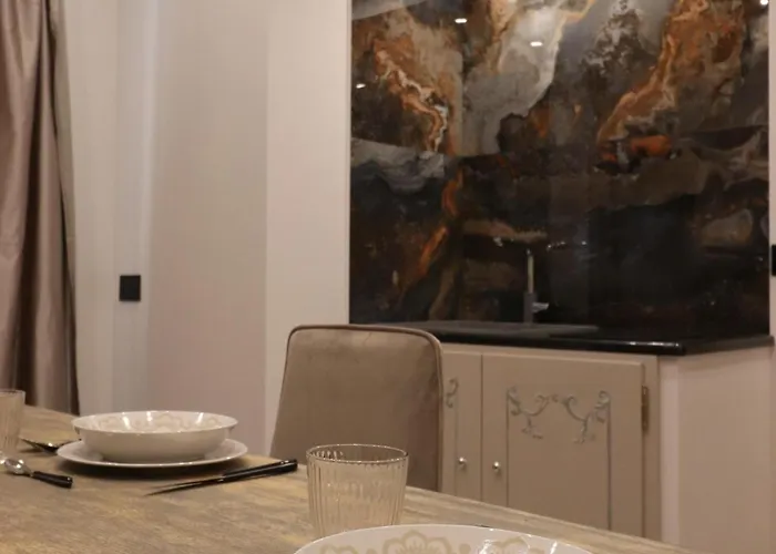 Modern Deluxe Oasis - 10 Min To Center, 2 Suites, Ac & Wi-fi Appartamento *